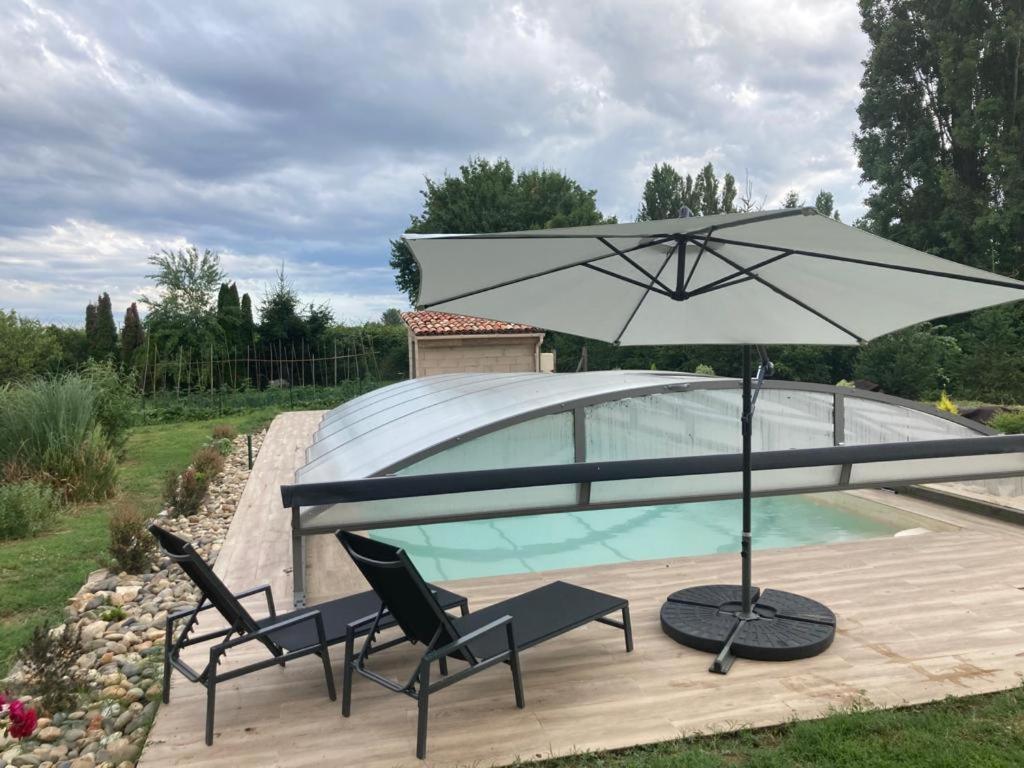 Gite Abeille-Soleil Saint-Nicolas-de-la-Grave Exterior foto